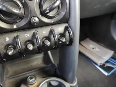Peça sobressalente para automóvel em segunda mão botão / interruptor elevador vidro dianteiro esquerdo por mini mini (r50,r53) g-w10b16a referências oem iam   