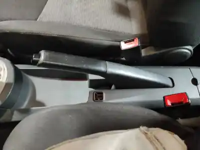 Pièce détachée automobile d'occasion Levier De Frein A Main pour SEAT IBIZA III (6L1) 1.9 TDI Références OEM IAM 6Q0711303N  