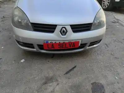 Автозапчастина б/у передній бампер для RENAULT CLIO II FASE II (B/CB0) D7F726 Посилання на OEM IAM   