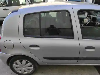 Автозапчастина б/у двері задні праві для renault clio ii fase ii (b/cb0) d7f726 посилання на oem iam 