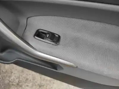 Pièce détachée automobile d'occasion Commande De Lève Vitre Avant Droit pour FORD FIESTA VI (CB1, CCN) 1.4 TDCI Références OEM IAM   