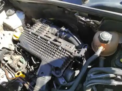 Pezzo di ricambio per auto di seconda mano Filtro Dell Aria per RENAULT KANGOO I (F/KC0) K9K700 Riferimenti OEM IAM   