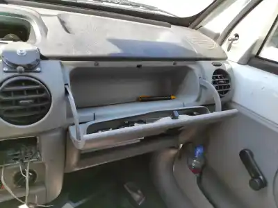 Автозапчасти б/у бардачок за renault kangoo i (f/kc0) k9k700 ссылки oem iam   