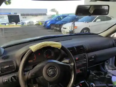 Автозапчасти б/у панель приборов за SEAT LEON (1M1) 1.9 TDI ссылки OEM IAM 1M1857041K  