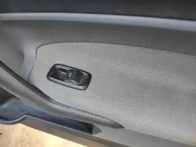Pièce détachée automobile d'occasion commande de lève vitre avant droit pour ford fiesta vi (cb1, ccn) 1.4 tdci références oem iam 