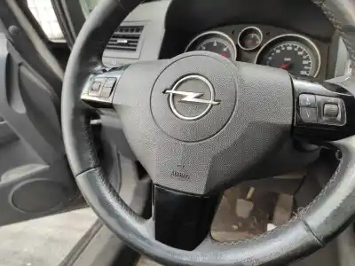 Автозапчастина б/у передня ліва подушка безопасности для opel zafira b a17dtr посилання на oem iam 13111348