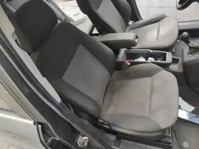 Автозапчастина б/у передне праве сиділо для opel zafira b a17dtr посилання на oem iam 