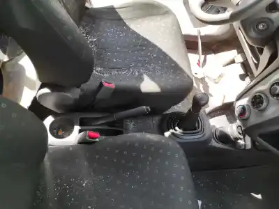 Peça sobressalente para automóvel em segunda mão Consola Central por TOYOTA YARIS (KSP9/SCP9/NLP9) 2SZFE Referências OEM IAM   