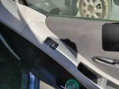 Автозапчасти б/у выключатель переднего правого окна за toyota yaris (ksp9/scp9/nlp9) 2szfe ссылки oem iam 