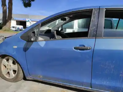 Автозапчасти б/у левая передняя дверь за toyota yaris (ksp9/scp9/nlp9) 2szfe ссылки oem iam 