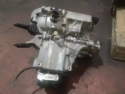 Автозапчастина б/у коробка передач для renault clio ii fase ii (b/cb0) k9k700 посилання на oem iam jb3980  