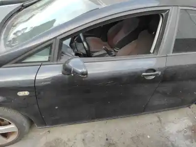 Peça sobressalente para automóvel em segunda mão porta da frente esquerda por seat leon (1p1) 2.0 tdi 16v referências oem iam 1p0831055a