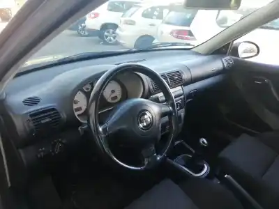 Автозапчасти б/у панель приборов за seat leon (1m1) 1.9 tdi ссылки oem iam 1m1857041k