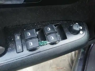 Автозапчасти б/у выключатель левого переднего окна за AUDI A4 B6 (8E2) 1.9 TDI ссылки OEM IAM 8Z0959851C  