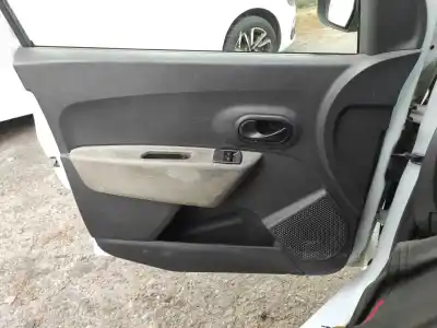 Автозапчасти б/у обивка левой передней двери за DACIA DOKKER K9K612 ссылки OEM IAM   