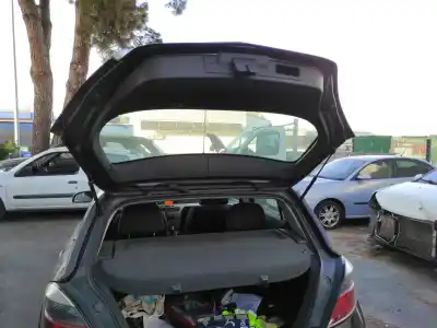 Pezzo di ricambio per auto di seconda mano portellone per opel astra h sedán (a04) 1.6 (l69) riferimenti oem iam   