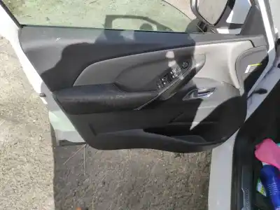 Second-hand car spare part Left Front Door Trim for CITROEN C4 PICASSO/SPACETOURER YH01 OEM IAM references 98125297YA  