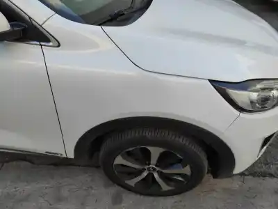 Автозапчастина б/у передне праве крило для kia sorento (um) d4hb посилання на oem iam 66321c5000