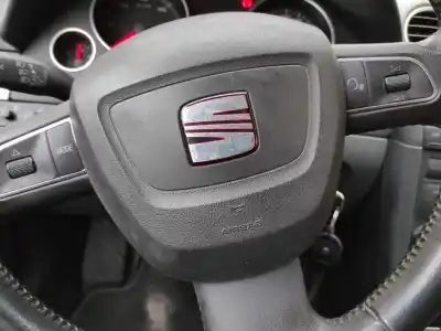 Автозапчастина б/у передня ліва подушка безопасности для seat exeo st (3r5) 2.0 tdi посилання на oem iam 3r0880201a