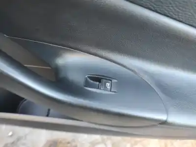 Автозапчастина б/у передній правий віконний вимикач для volkswagen passat variant (3c5) bvy посилання на oem iam 