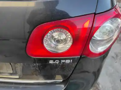 Автозапчастина б/у внутрішній правий завод для volkswagen passat variant (3c5) bvy посилання на oem iam 3c9945094