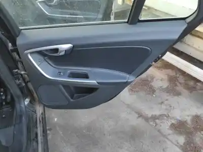 Peça sobressalente para automóvel em segunda mão forra / revestimento da porta traseira direita por volvo v60 familiar b4164t2 referências oem iam 