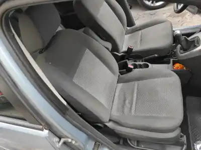 Tweedehands auto-onderdeel RECHTER VOORSTOEL voor FORD FOCUS C-MAX (CAP) D-G8DA OEM IAM-referenties   