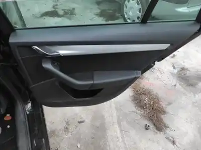 Second-hand car spare part Right Rear Door Trim for SKODA OCTAVIA III COMBI (5E5, 5E6) 2.0 TDI OEM IAM references 5E9867212  