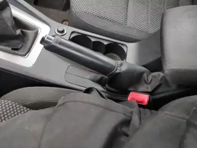 Second-hand car spare part handbrake lever for skoda octavia iii combi (5e5, 5e6) 2.0 tdi oem iam references 5e0711301d
