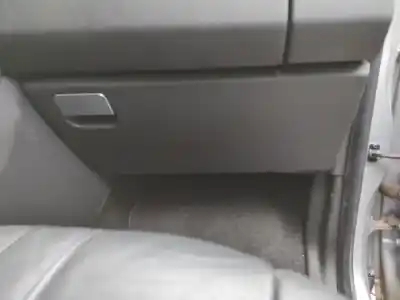 Автозапчасти б/у бардачок за land rover discovery 4 d-306dt ссылки oem iam lr013453