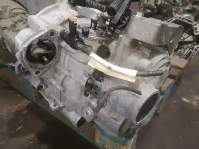 Second-hand car spare part gearbox for skoda octavia iii combi (5e5, 5e6) 2.0 tdi oem iam references pgt  