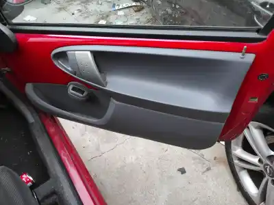 Recambio de automóvil de segunda mano de GUARNECIDO PUERTA DELANTERA DERECHA para CITROEN C1 (PM_, PN_) 1.0 referencias OEM IAM   