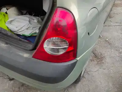 Second-hand car spare part right tailgate light for renault clio ii fase i (b/cb0) d7f720 oem iam references 