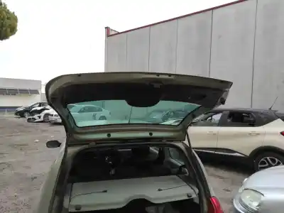 Second-hand car spare part tailgate for renault clio ii fase i (b/cb0) d7f720 oem iam references 