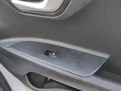 Peça sobressalente para automóvel em segunda mão Botão / Interruptor Elevador Vidro Dianteiro Direito por KIA RIO (YB) G4LF Referências OEM IAM 93576H8000  