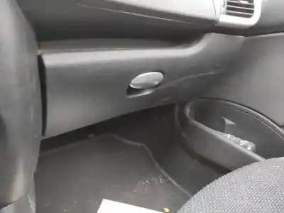 Pezzo di ricambio per auto di seconda mano Scatola Di Guanti per PEUGEOT 206+ (2L_, 2M_) 1.4 HDI ECO 70 Riferimenti OEM IAM   