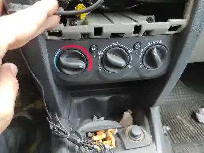 Second-hand car spare part heating / air conditioning control panel for renault clio ii fase i (b/cb0) d7f720 oem iam references 