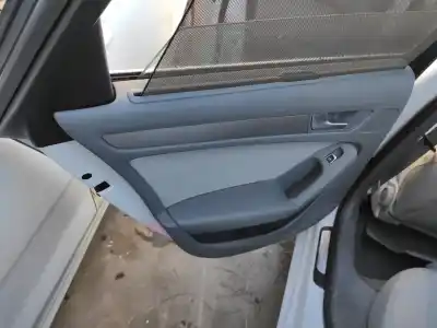 Peça sobressalente para automóvel em segunda mão forra / revestimento da porta traseira esquerda por audi a4 b8 avant (8k5) 2.0 tdi referências oem iam 