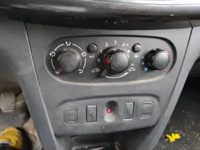 Автозапчастина б/у контроль опалення / кондиціонації для DACIA SANDERO H4BA4 Посилання на OEM IAM   