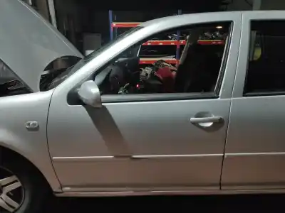 Pezzo di ricambio per auto di seconda mano PORTA ANTERIORE SINISTRA per VOLKSWAGEN GOLF IV BERLINA (1J1) AUS/AZD Riferimenti OEM IAM   