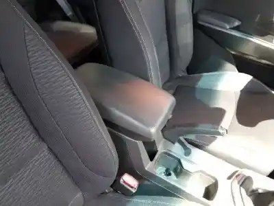 Автозапчастина б/у центральний подлокник для ssangyong xlv 1.6 cat 128 cv / 94 kw посилання на oem iam   