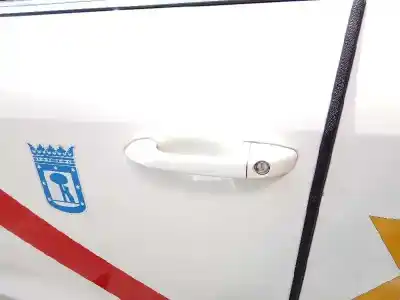 Автозапчастина б/у ліва передня зовнішня ручка для ssangyong xlv 1.6 cat 128 cv / 94 kw посилання на oem iam 7244235010  