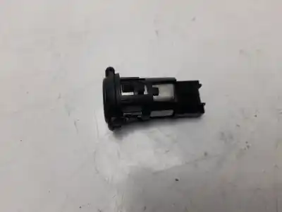 Peça sobressalente para automóvel em segunda mão cinzeiro por citroen c3 elle referências oem iam 9801850877  