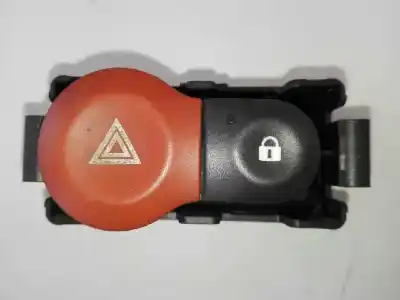 Second-hand car spare part hazard warning lights for renault clio iii emotion oem iam references 8200214896