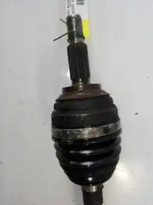 Second-hand car spare part front left transmission for renault clio iii emotion oem iam references 8200408417 t49267 213r1152