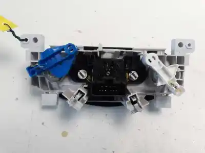 Peça sobressalente para automóvel em segunda mão comando de sofagem (chauffage / ar condicionado)  por dacia sandero ambiance referências oem iam   