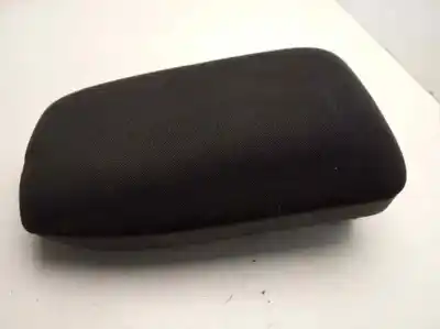 Tweedehands auto-onderdeel midden armsteun voor toyota auris 1.8 16v (híbrido) oem iam-referenties 