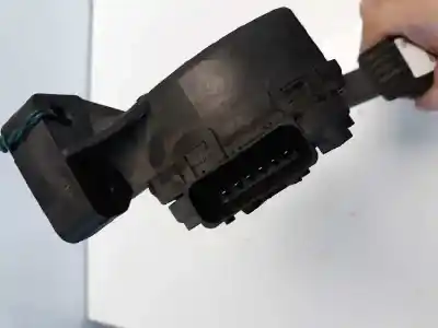 Second-hand car spare part accelerator pedal for fiat croma (194_) 1.9 d multijet (194axb1b) oem iam references 51733558  