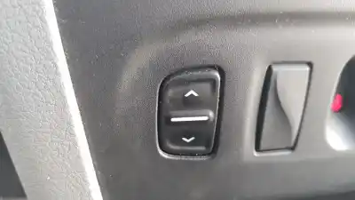 Peça sobressalente para automóvel em segunda mão BOTÃO / INTERRUPTOR ELEVADOR VIDRO DIANTEIRO ESQUERDO por DACIA SANDERO II  Referências OEM IAM 254110431R  