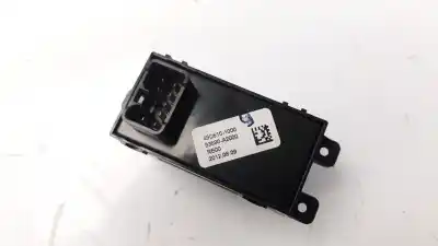 Second-hand car spare part right front power window switch for kia cee´d (jd) 1.6 crdi 128 oem iam references 93580a2000  